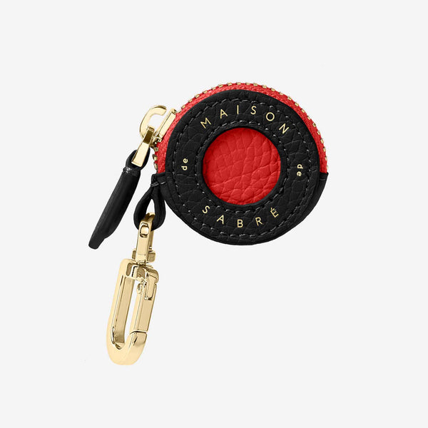 maisondesabre キーホルダー　AirTagケース The AirTag Charm - Rouge Noir – MAISON de SABRÉ