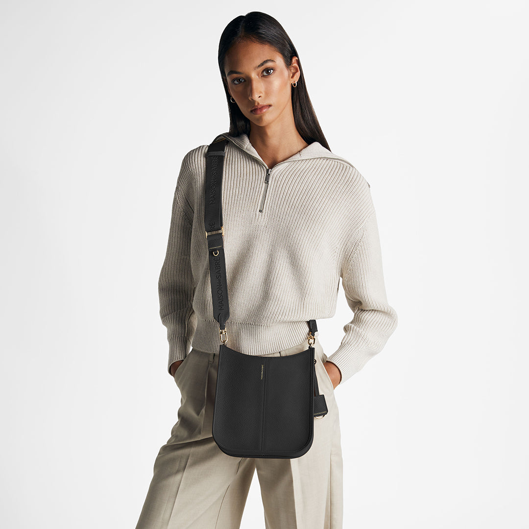 MAISON de SABRÉ ブラックレザー ボディバッグ・ウエストポーチ Saddle Bag in Black Caviar | MAISON de SABRÉ