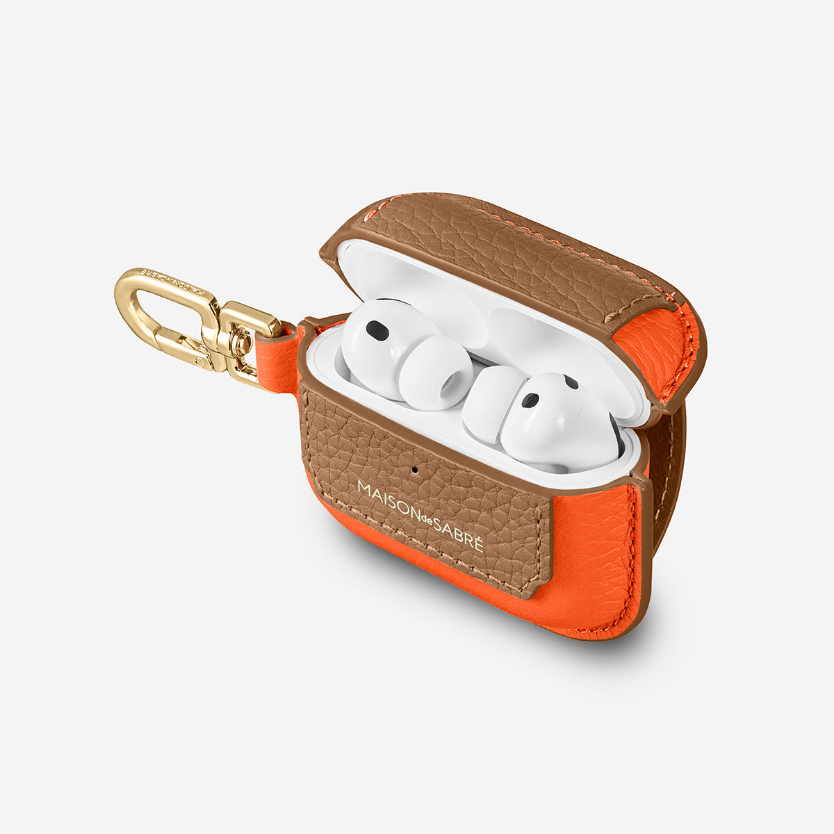 エアポッツプロ AirPods Pro 3 Case Charm in Manhattan Sandstone – MAISON de SABRÉ