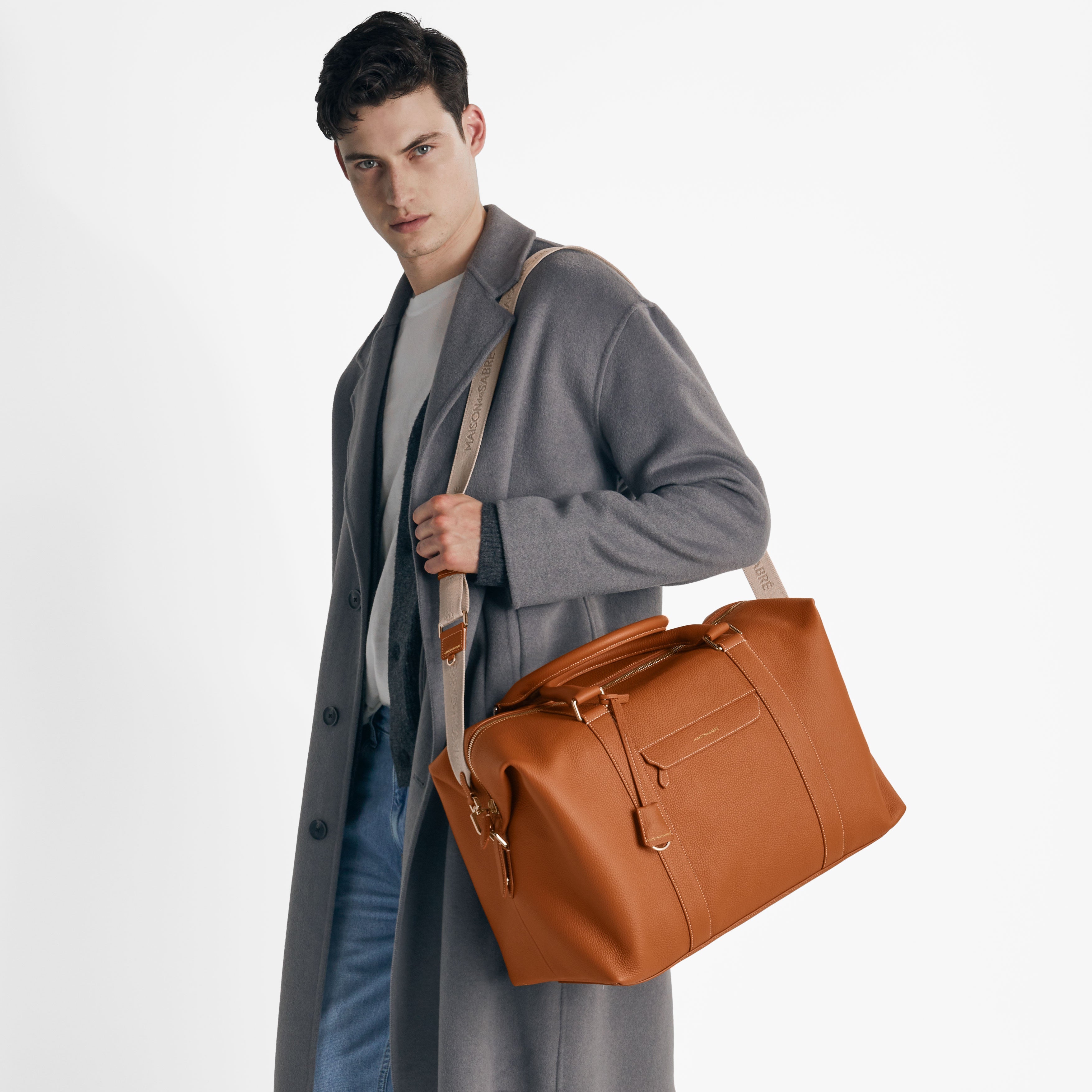 MAISON de SABRE ボストンバッグ ブラウン Duffle Bag in Pecan Brown | MAISON de SABRÉ