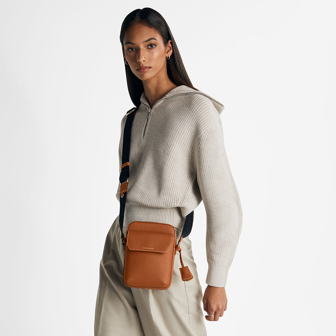 Small Messenger Bag in Pecan Brown | MAISON de SABRÉ