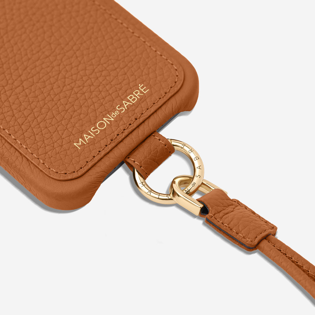Sling Phone Case iPhone 15 Pro Max in Pecan Brown – MAISON de SABRÉ